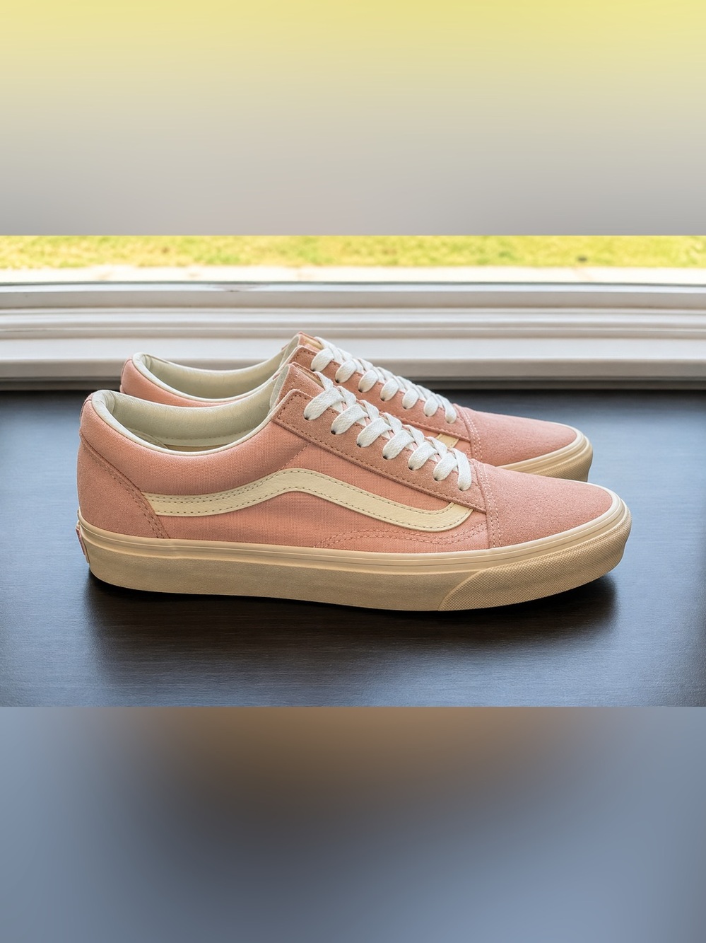 Vans Pink Low-Top Canvas Sneakers - Classic Stripe Design